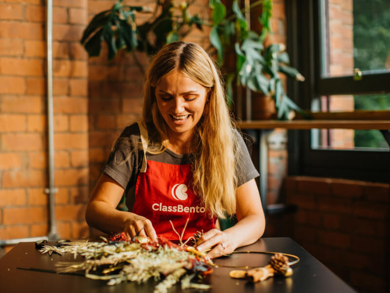 Start a New Tradition and Learn to Make Christmas Decorations in Brisbane